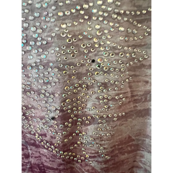 MAURICES Pink and White Burnout Style T Shirt w/rhinestone detail (Size M) - Picture 8 of 10